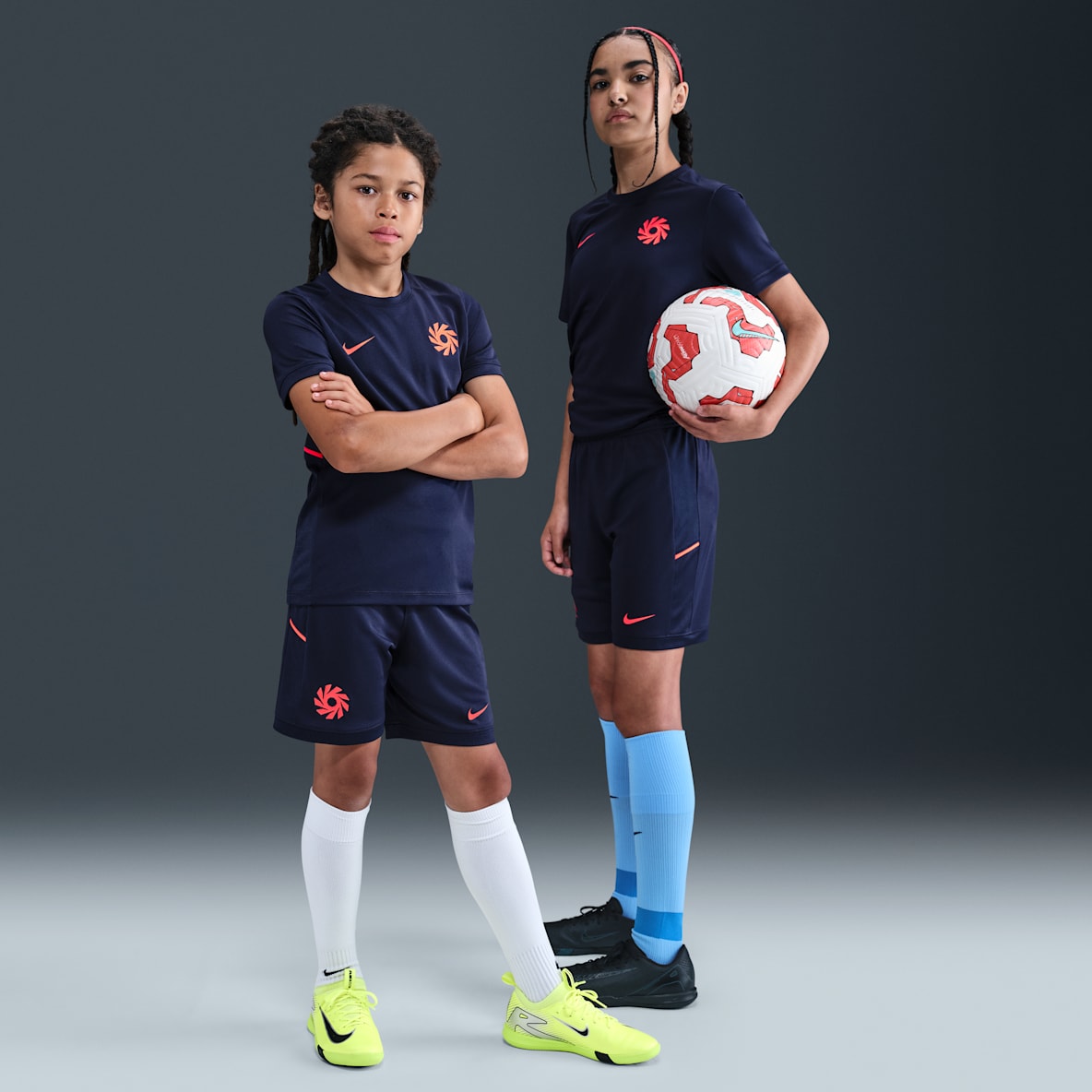 00s nike 短丈　ドローコード　アーセナル　ピステ　L センターロゴ NIKEアパレルコレクションの着回しコーデ | ABC-MART GRAND STAGE